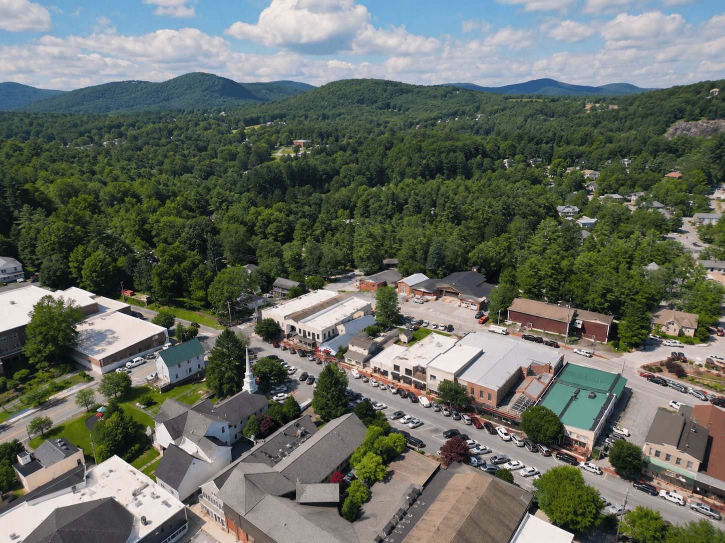 Highlands NC real estate with luxury mountain homes and Blue Ridge Mountain views